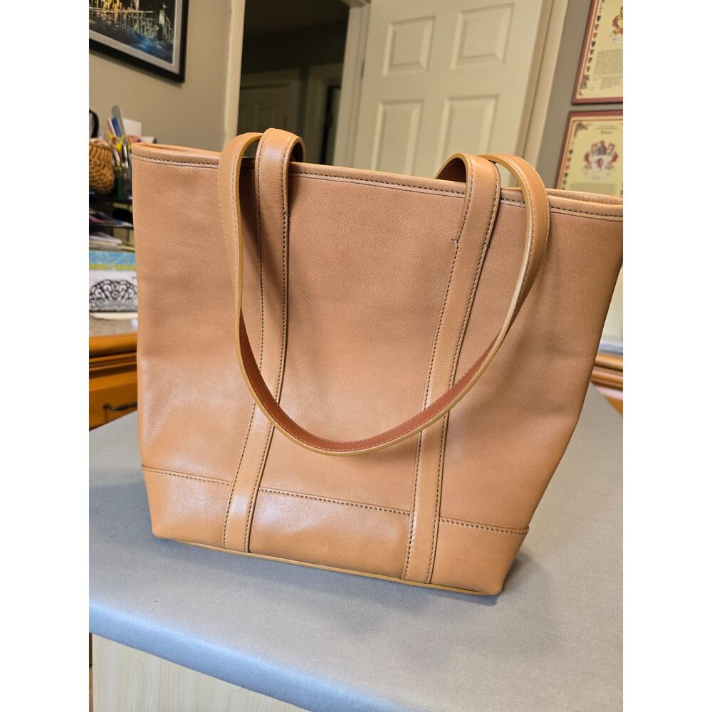 Vintage Coach Hampton Tote #5187 Leather Tote Bag - Picture 9 of 16